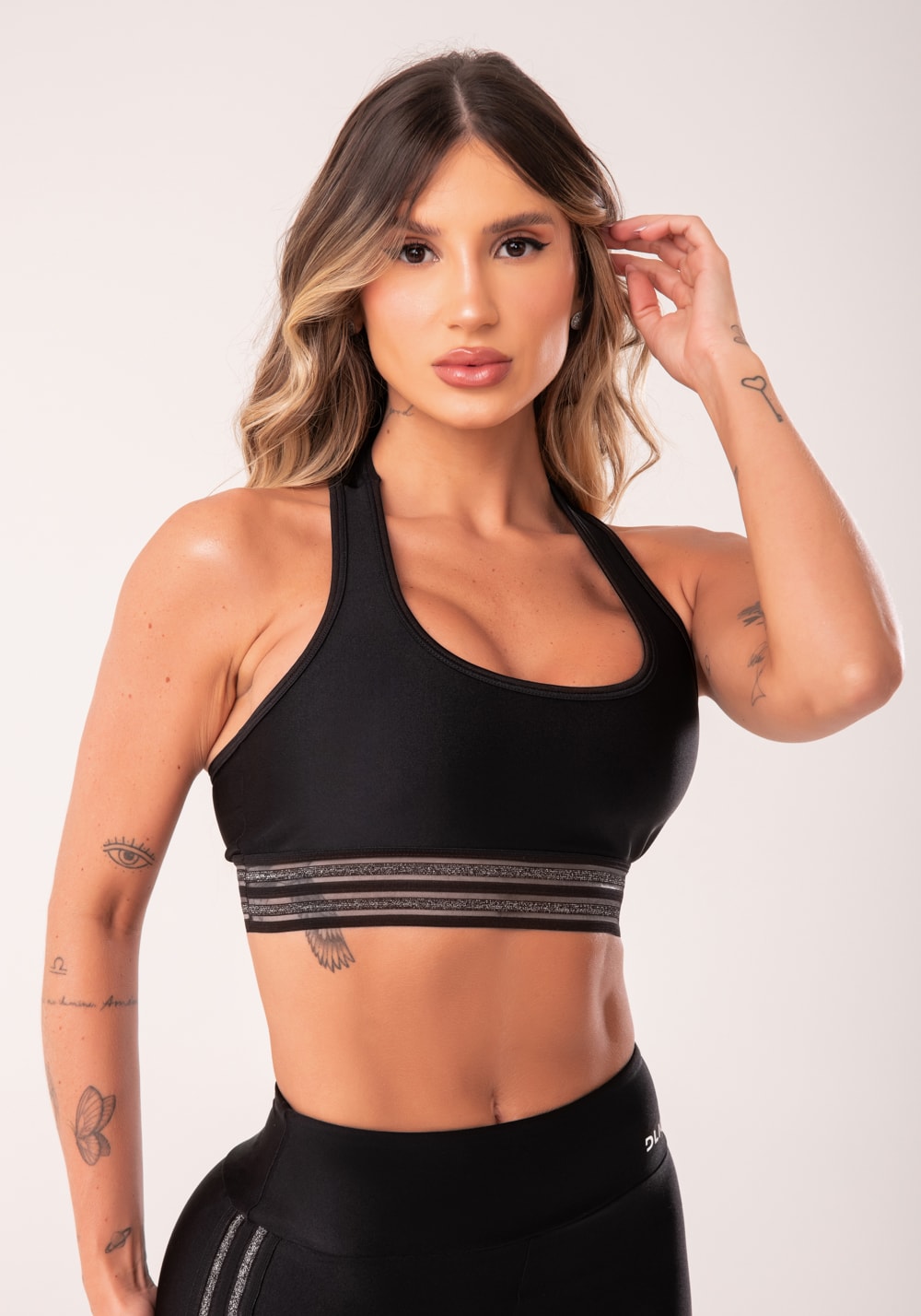 Top sem bojo modelo nadador happiness com elástico preto dlk